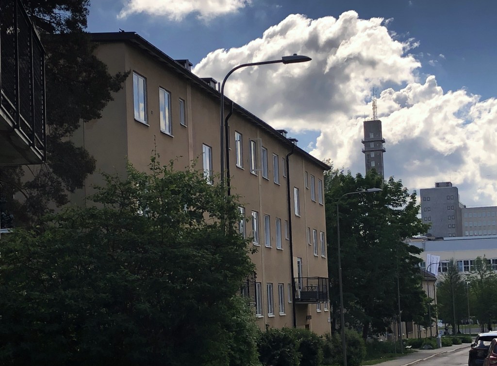 Riksintresset LM-staden är en del av historien om LM:s industrianläggning. Byggmästare Olle Engkvist kallas ofta Folkhemmets storbyggmästare.